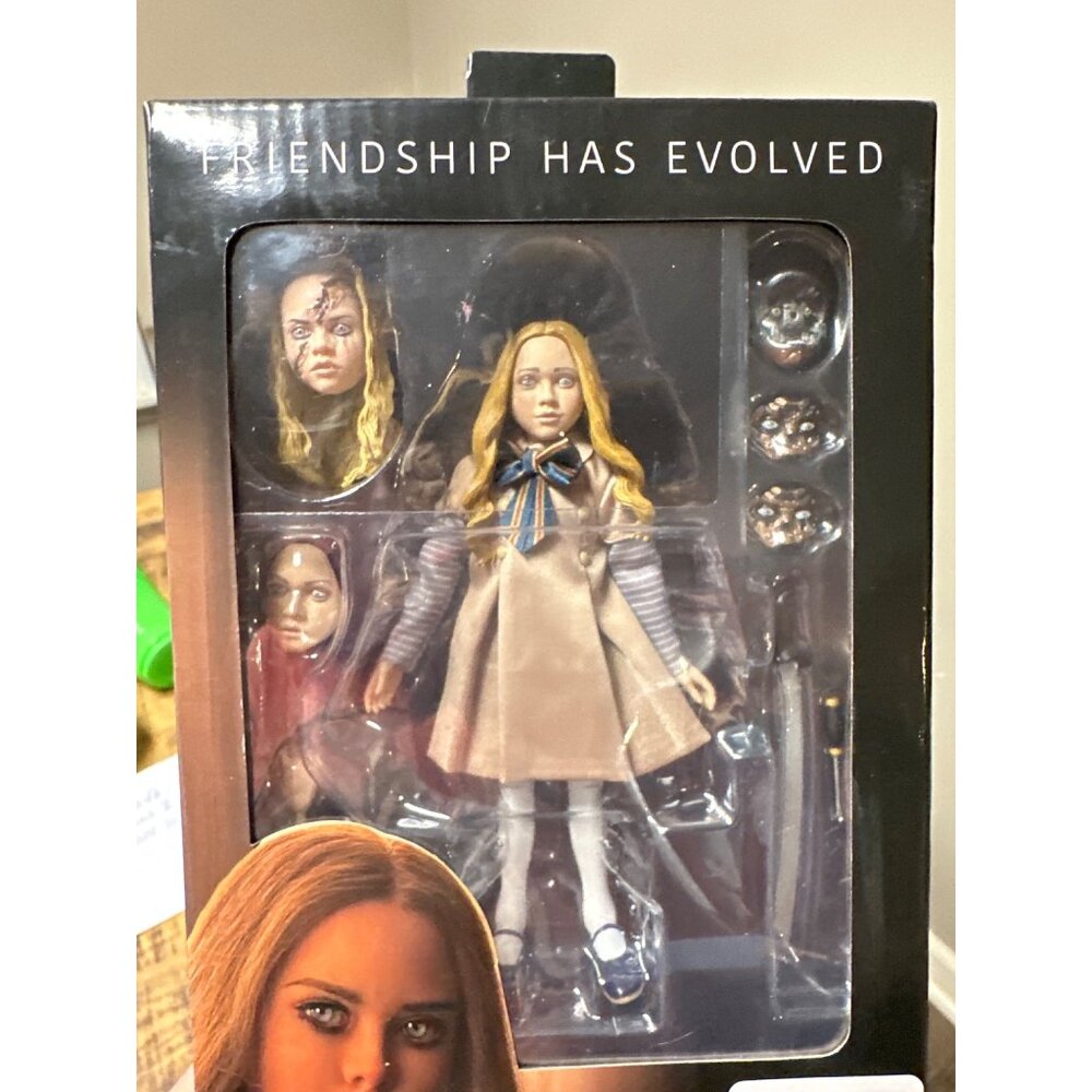 megan  friend ship has envolved model 3 generation new  collectors item - Picture 4 of 4